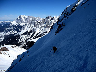 Ali am Hochwanning mi derZugspitze im Hintergrund 