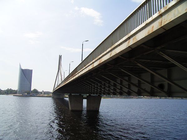 goldenbridge-nah.jpg